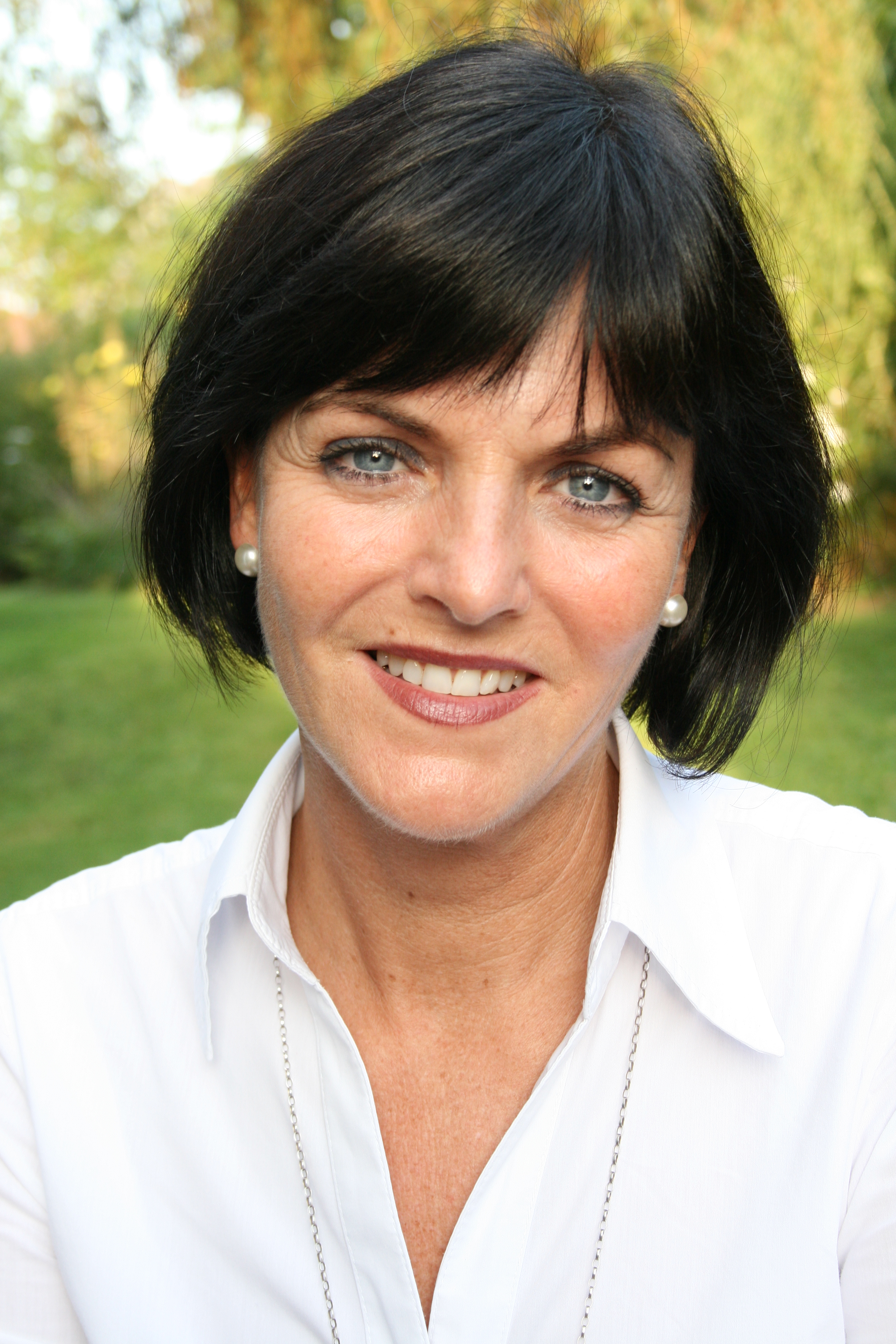 Angela Schmidt